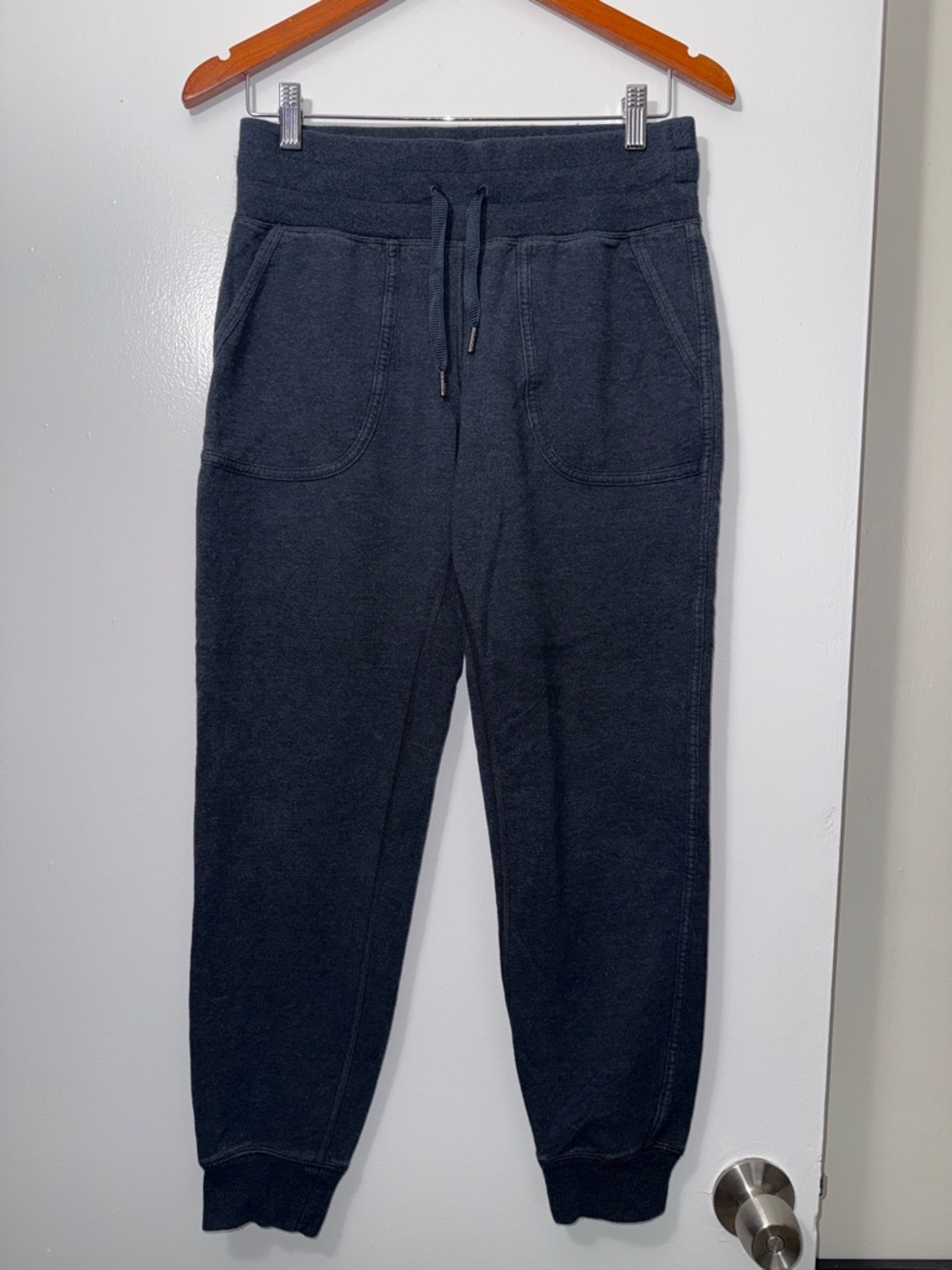 Lululemon blue joggers